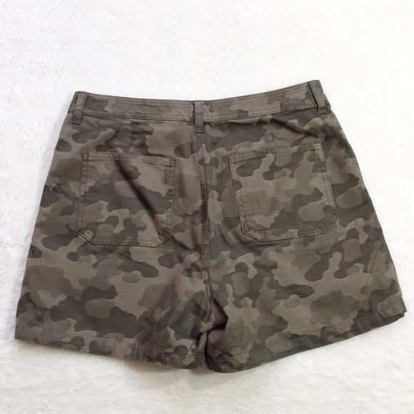 J. Crew Cargo Shorts - Picture 4 of 11